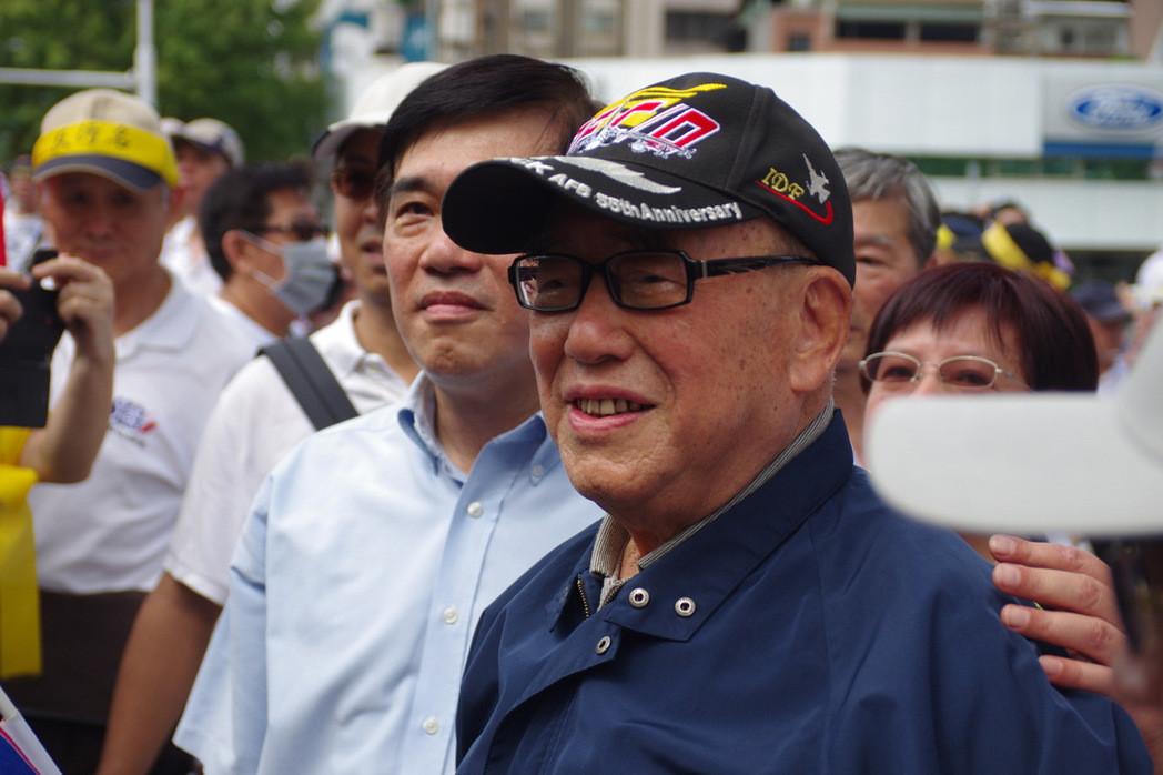 郝柏村9月3日參加軍公教“反污名、要尊嚴”大遊行