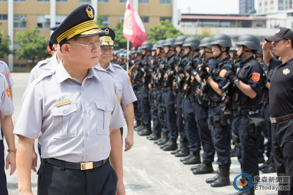 民進黨“立委”認為陳國恩表現不佳該休息，反讓網友群起支援