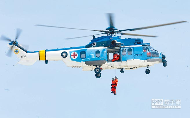 超級美洲獅EC-225型救護直升機