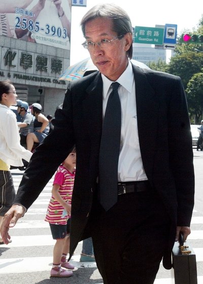 多年前捲入陳水扁貪污案，遠走海外遭通緝的黃芳彥。（圖/聯合報資料照片）