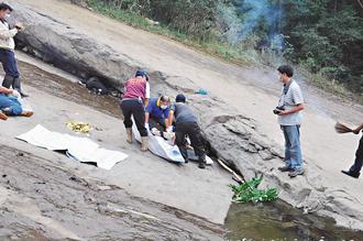 臺灣一對堂兄弟滾落400米深谷卡石縫身亡（圖）