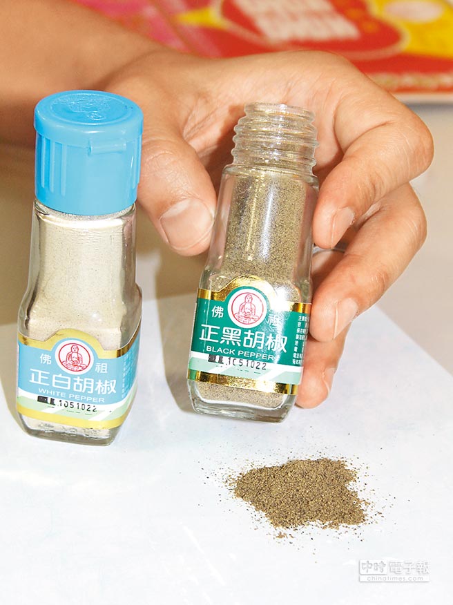 2014年以前的“佛祖牌”胡椒粉添加工業用碳酸鎂。（圖片來源：臺灣中時電子報）