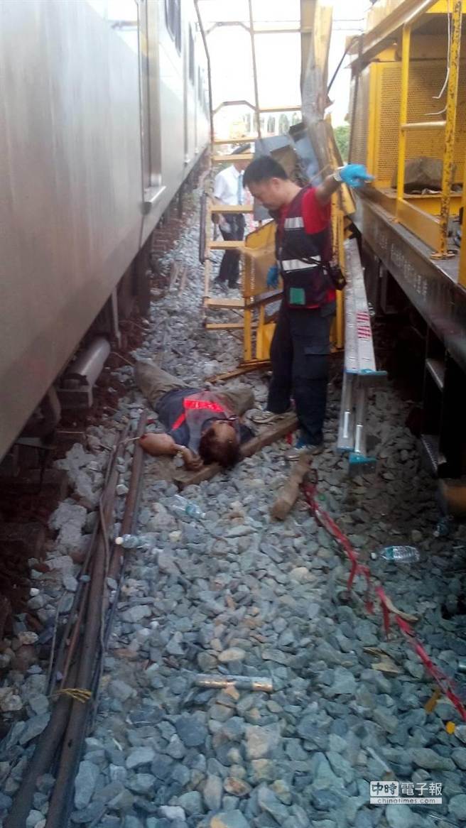 臺鐵列車一週兩事故 誤撞維修車50歲駕駛員喪命
