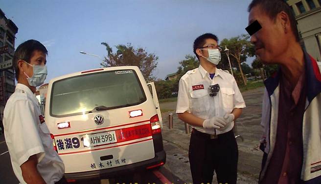 臺灣一酒駕男因沒錢搭車回家 裝頭暈叫救護車