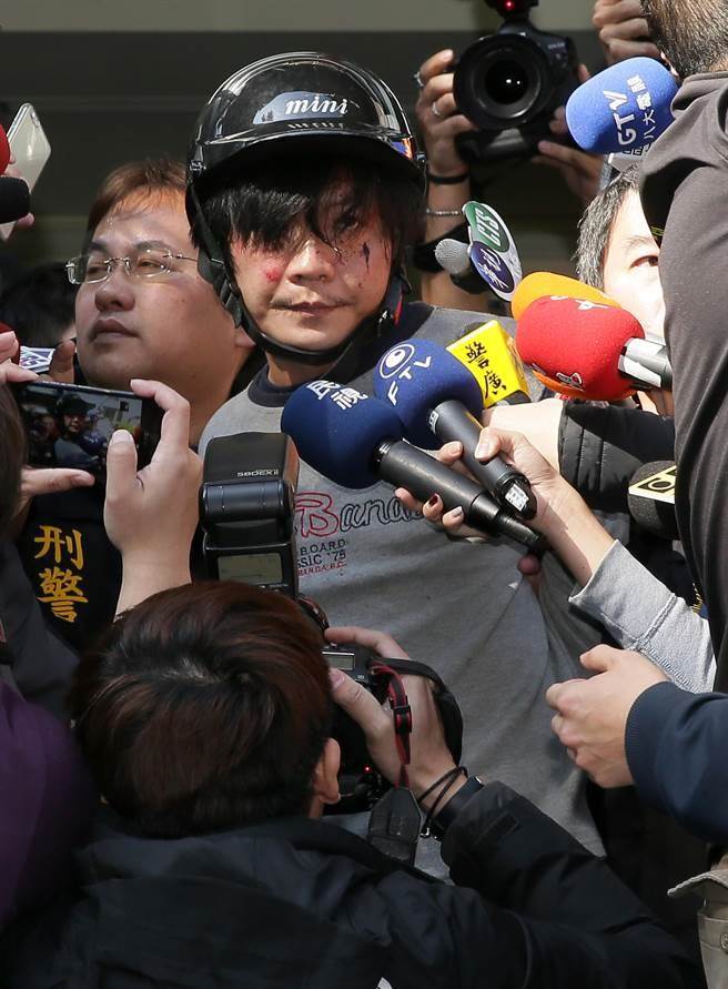臺灣男子殘殺4歲女童引眾怒 移送時遭民眾追打