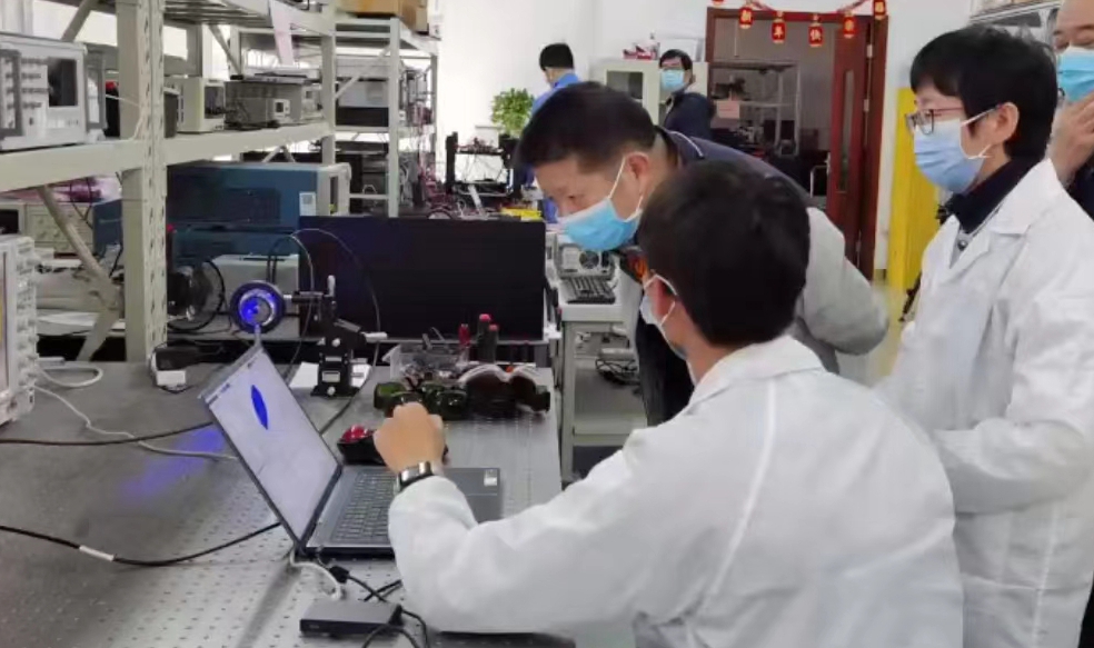 一起打開“科研盒子”，看復旦科學家們疫情期的實驗室堅守