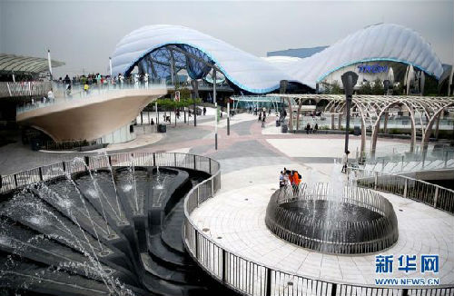上海迪士尼樂園明日世界景區。
