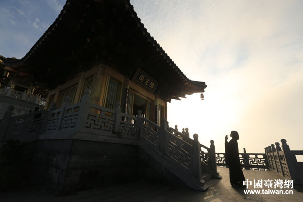 全國網媒走進隨州大洪山 參佛法賞美景夢回千年