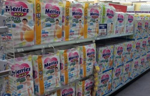 日本紙尿褲在華熱賣 價格比在日售價高一倍