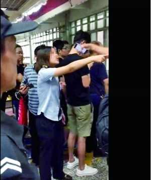 北京地鐵就工作人員與乘客對罵道歉:將嚴肅處理