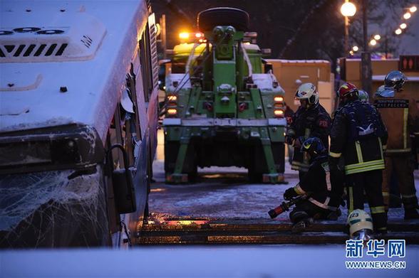 (國際)(9)莫斯科一公交車衝入地下通道致5人死亡