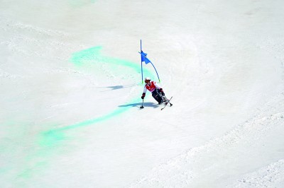 戰勝自我，向前一步