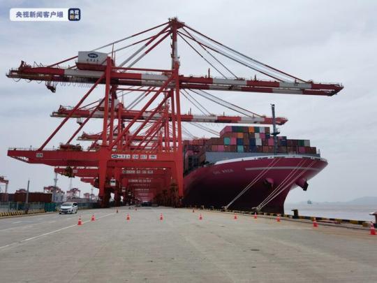 上海全力保障港口運轉通暢 集裝箱吞吐量同比增長8.14%