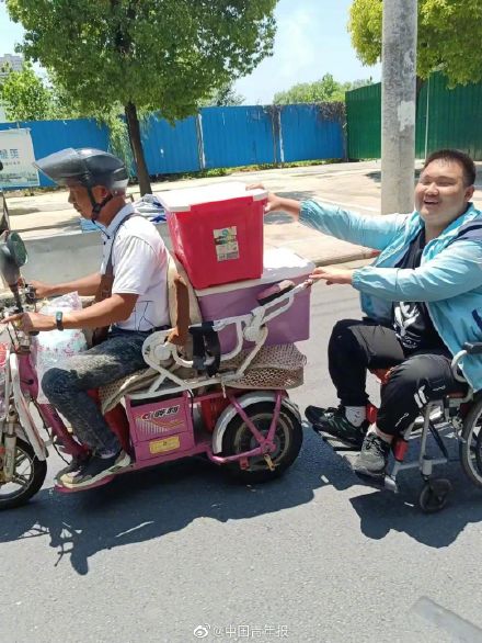輪椅男孩超一本線110分！他心儀的大學溫暖回應……