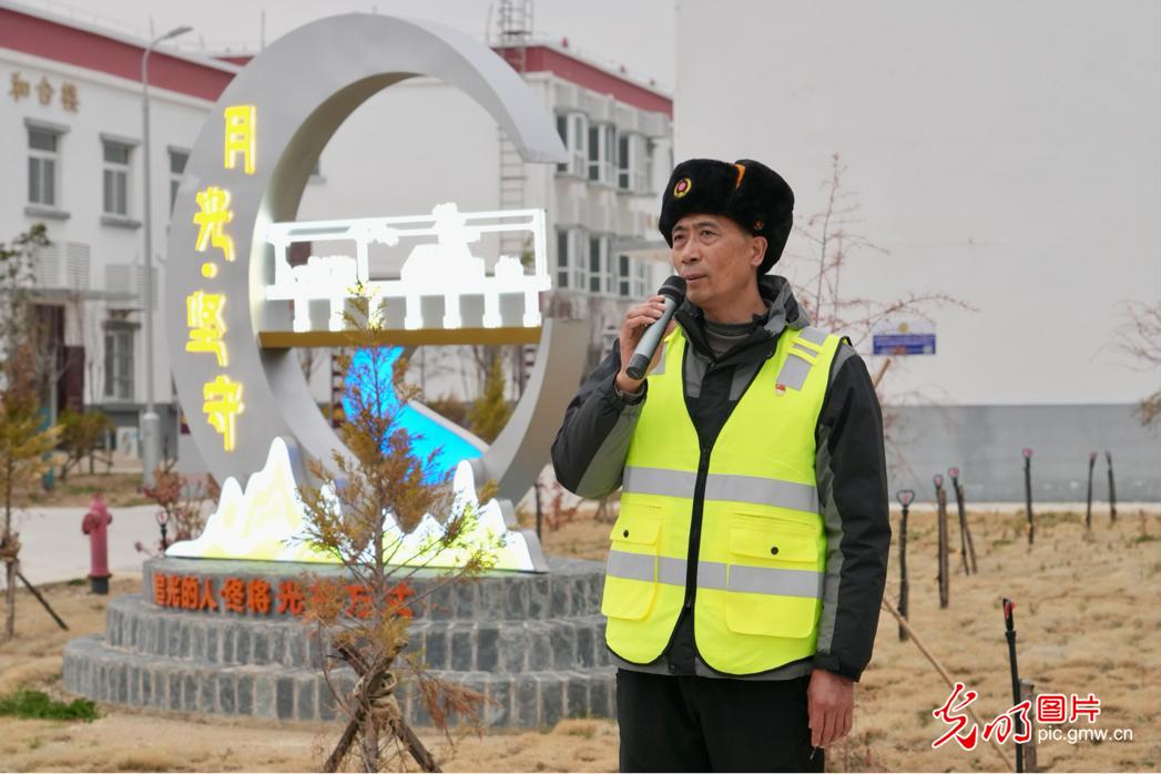 【發現最美鐵路】雲端上的“毫米級”守護者——麗香鐵路養護工