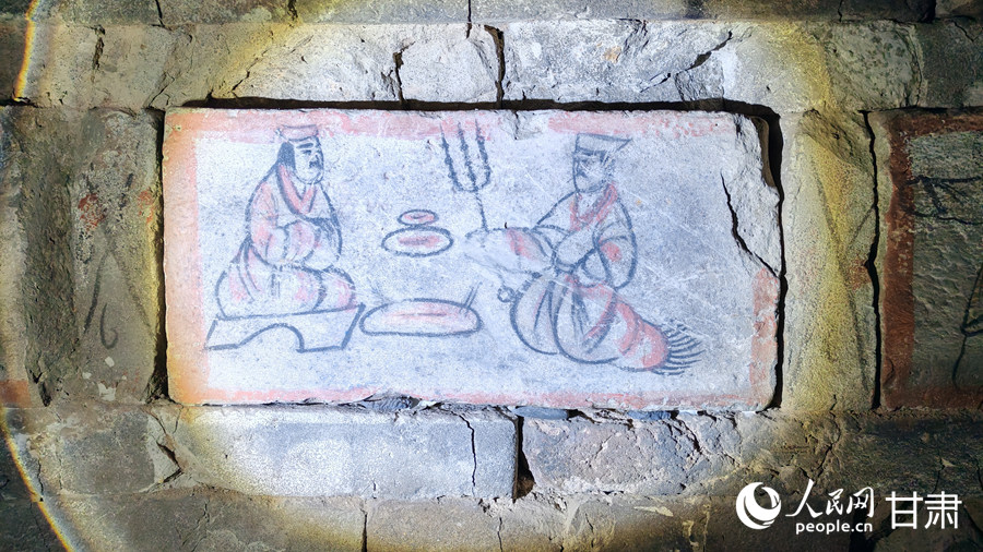 《烤肉圖》壁畫磚。(主辦方供圖)