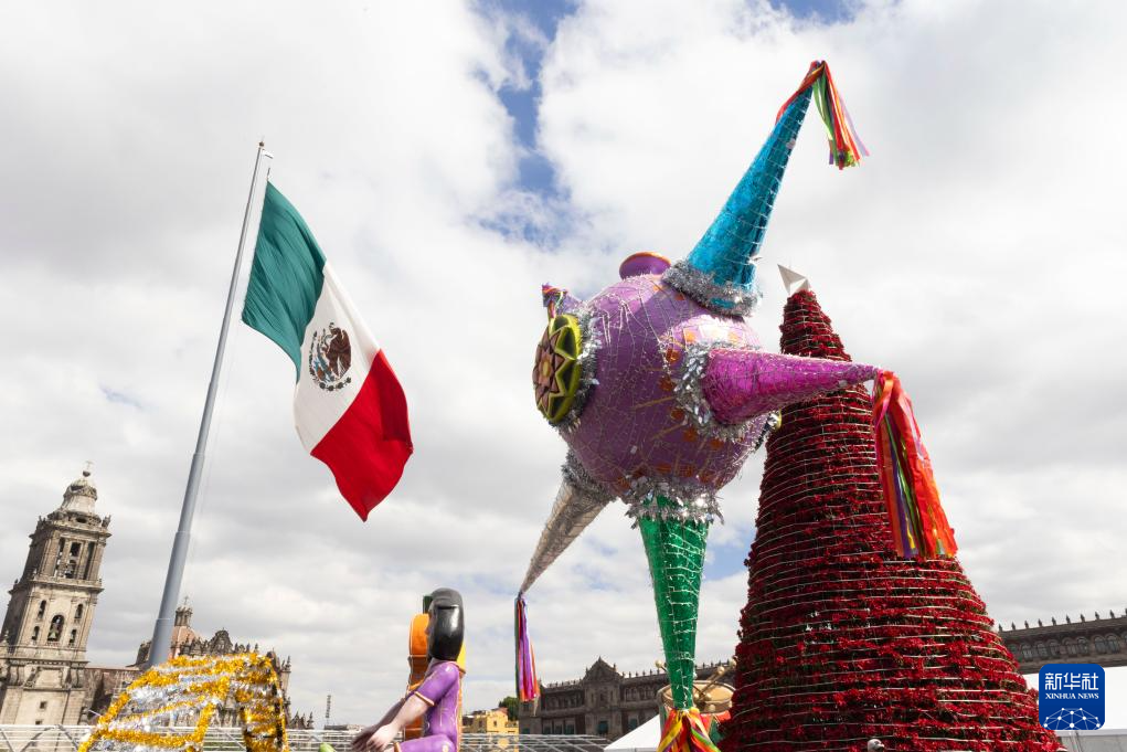 ��������G�s�~��^���@