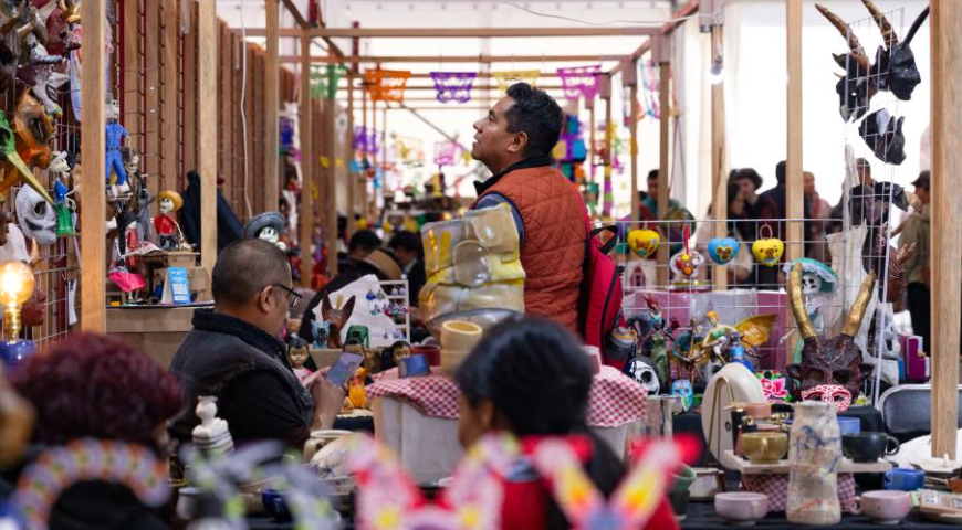 ��������G�s�~��^���@