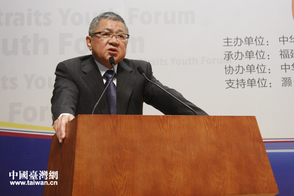 臺灣無黨團結聯盟主席林炳坤發表主旨演講。