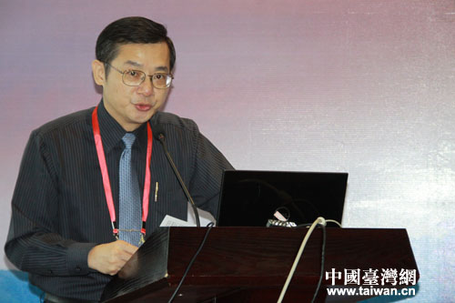 臺灣指標民調公司總經理戴立安在“第八屆兩岸發展論壇”發言