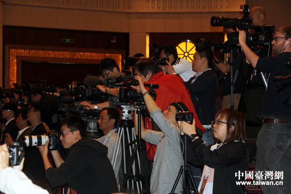 本屆論壇共有超過100家媒體的300多名記者報名採訪