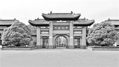 不出書、不寫論文、不申報職稱的常萍成為“傳奇”