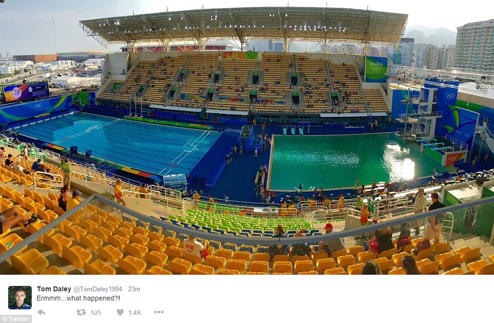 誰撒了尿?裏約奧運神奇一幕:泳池水“藍變綠”