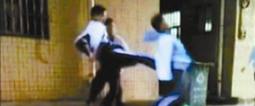 深圳龍華通報“12歲男生被打”：兩副校長和德育主任被免職