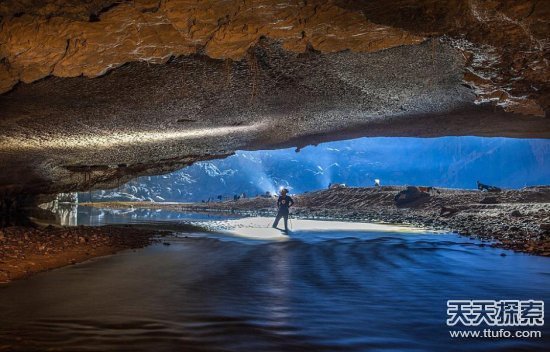 探秘越南最大洞穴 通往地心的通道？(圖)