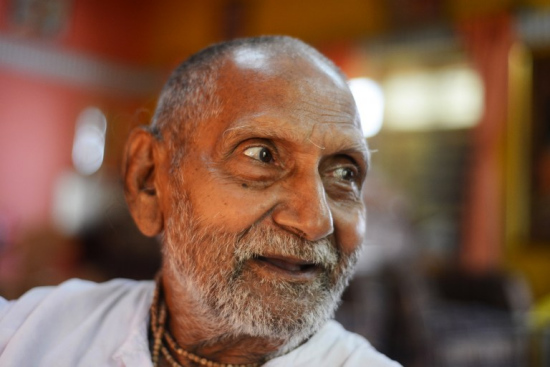 印度120歲人瑞談長壽秘訣:不近女色每天做瑜伽(圖)