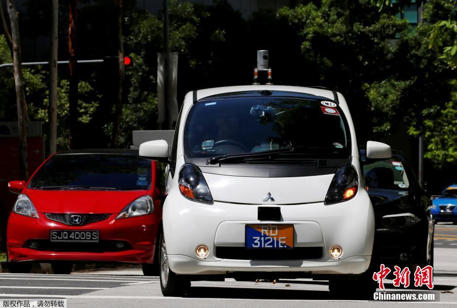 全球首輛無人駕駛計程車在新加坡上路 由美國公司研發