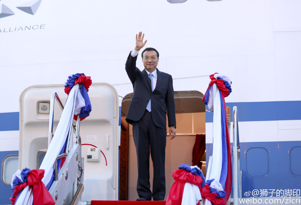 寮國鋪開紅地毯盛情迎接中國總理
