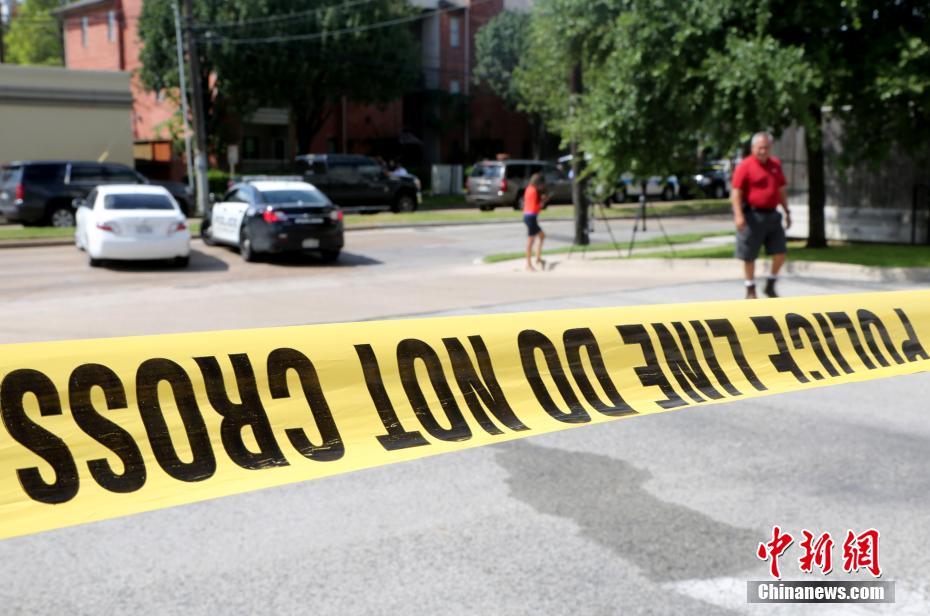美休斯敦購物中心槍擊案9人受傷 律師槍手被警方擊斃