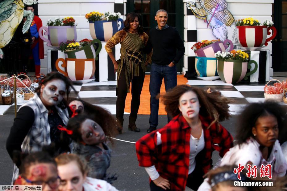 美國總統奧巴馬伕婦辦萬聖節派對 白宮變身兒童“鬼屋”