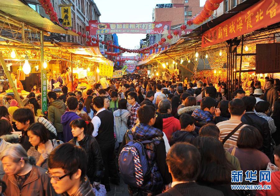 (社會)(1)臺北迪化街年貨大街開賣