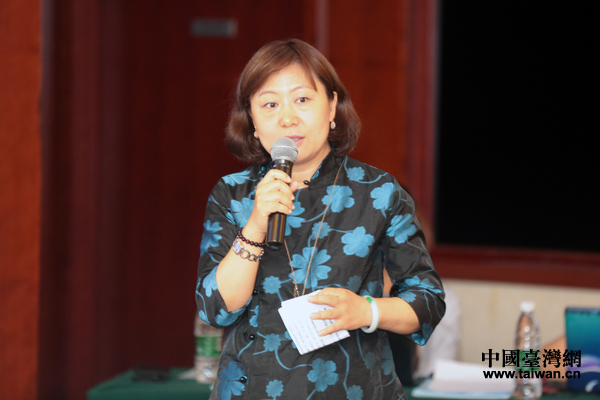 北京創業公社投資發展有限公司副總裁張錦莉在“2016年兩岸青創産業園區發展研討會上”發表主題演講