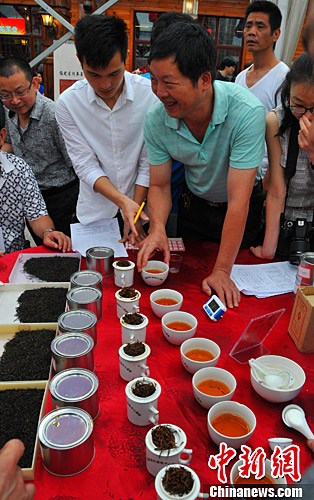 中國百年紅茶“坦洋工夫”發祥地舉辦鬥茶賽