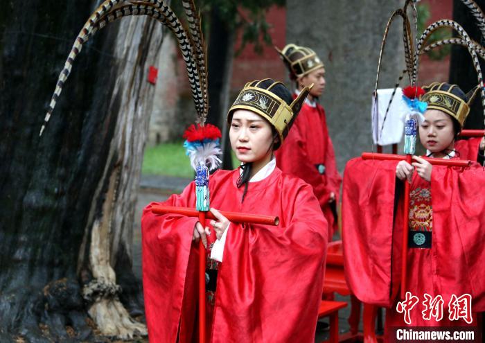 4月4日，癸卯年尼山春季祭孔大典在山東曲阜舉行。圖為典禮現場。　沙見龍 攝