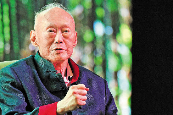 習近平曾稱李光耀是尊敬的長者