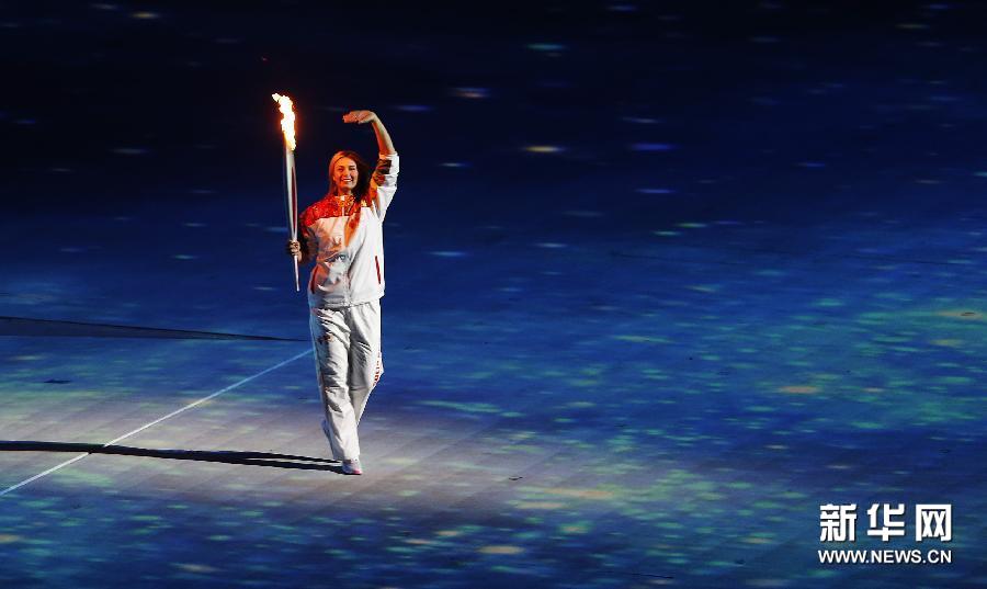 （冬奧會）（1）索契冬奧會開幕式：莎拉波娃傳遞火炬
