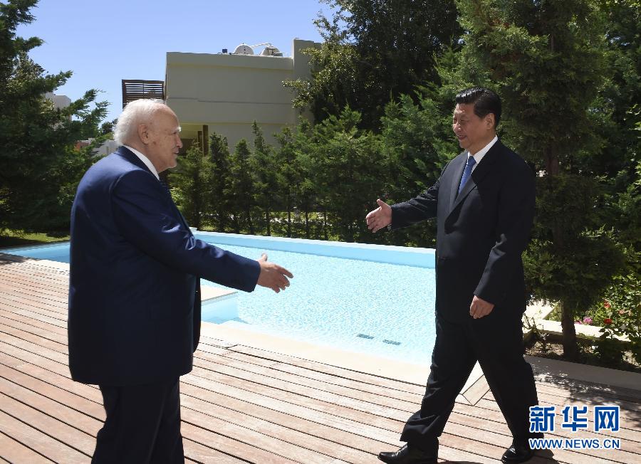 7月13日，中國國家主席習近平在希臘羅德島會見希臘總統帕普利亞斯。 新華社記者 李學仁 攝