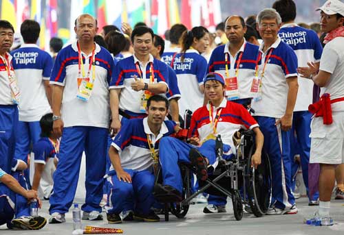 蘇麗文坐輪椅出席奧運閉幕式難掩心中喜悅