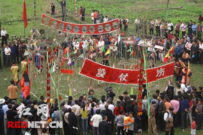 湖南新化首次公演傳統民俗儺儀《還都猖大願》(組圖)