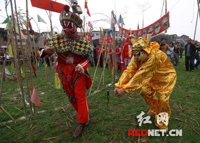 湖南新化首次公演傳統民俗儺儀《還都猖大願》(組圖)