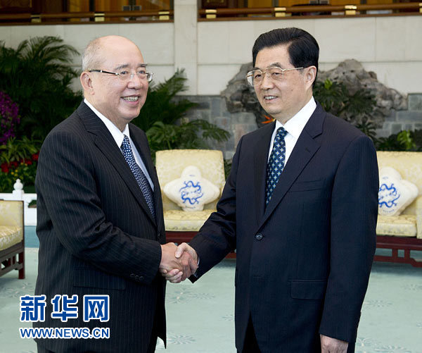 胡锦涛总书记会见中国国民党荣誉主席吴伯雄