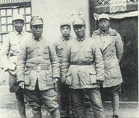 左起：羅瑞卿、呂正操、彭德懷、朱德、聶榮臻(1940年攝于山西）